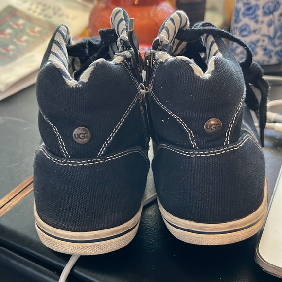 Uggs Kids Black and White High-Top Sneakers Size 4 Damian Canvas - Picture 4 of 6